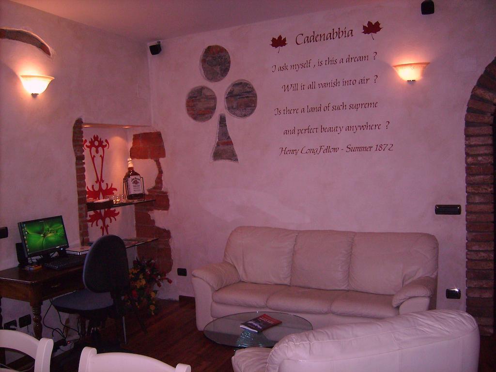Charming Glicine And Azalea House Art And Colour With Lakeview Cadenabbia Værelse billede